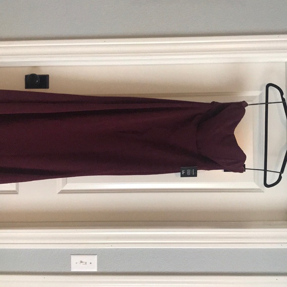 Formal dress - Picture 3 of 4